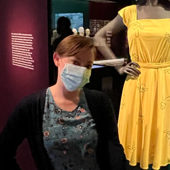 Meet your Posher, Cassie - Picture 2 of 6